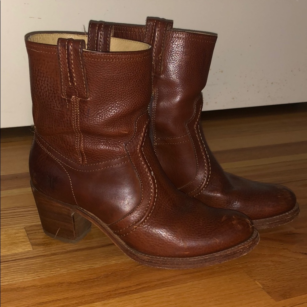 Frye 7 1/2 booties